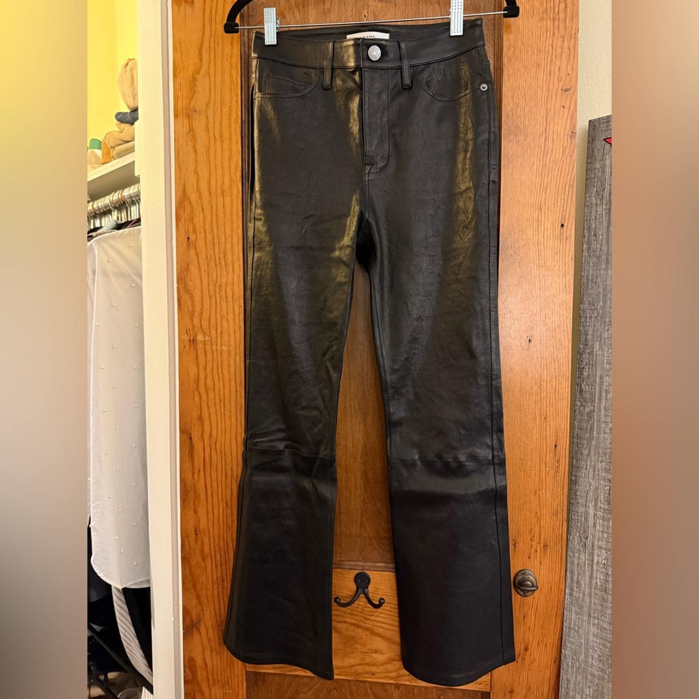 NWOT FRAME Black Leather Crop Mini Boot - 25